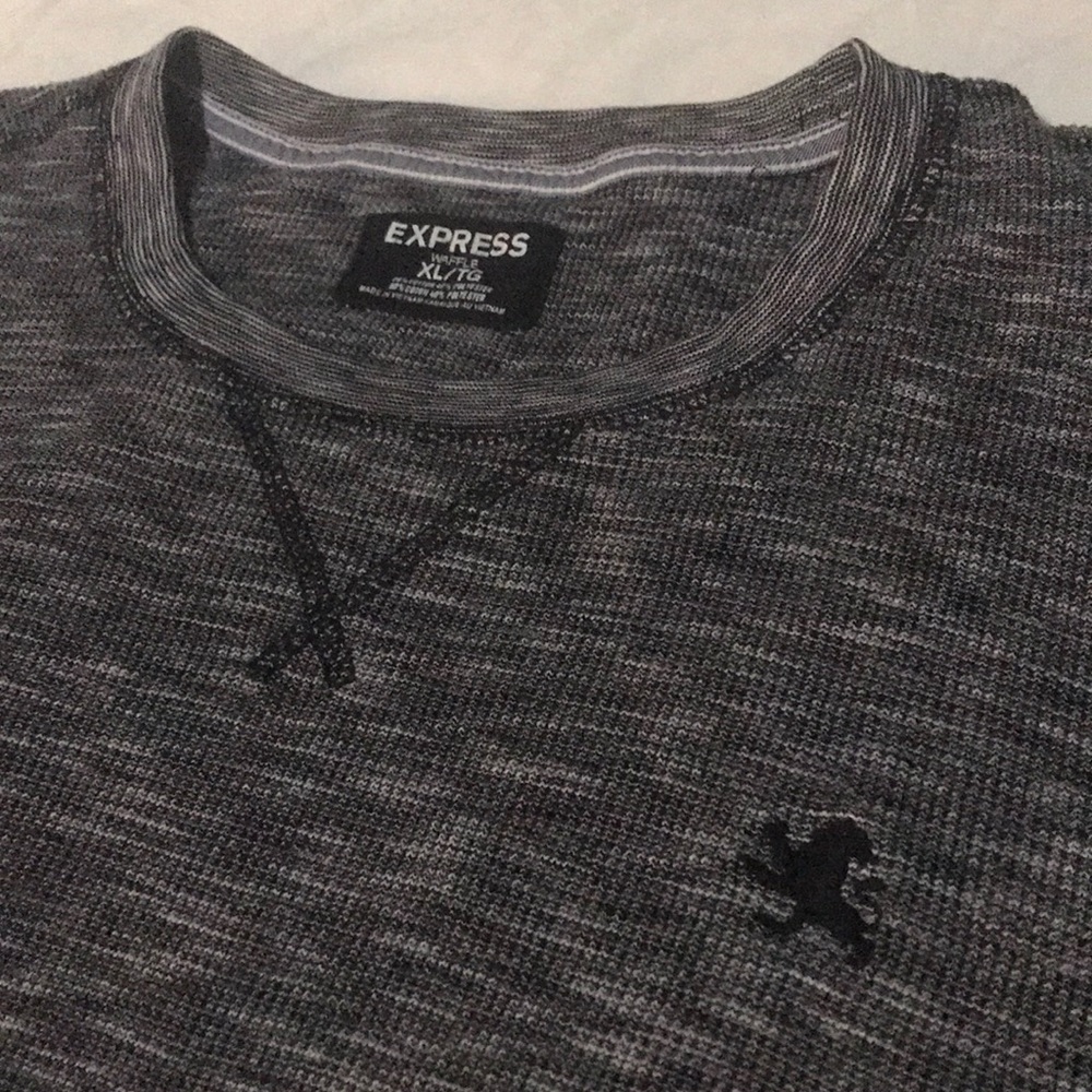 Express Long Sleeve - Picture 2 of 3